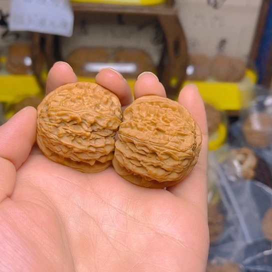 吊坠文玩核桃白狮子