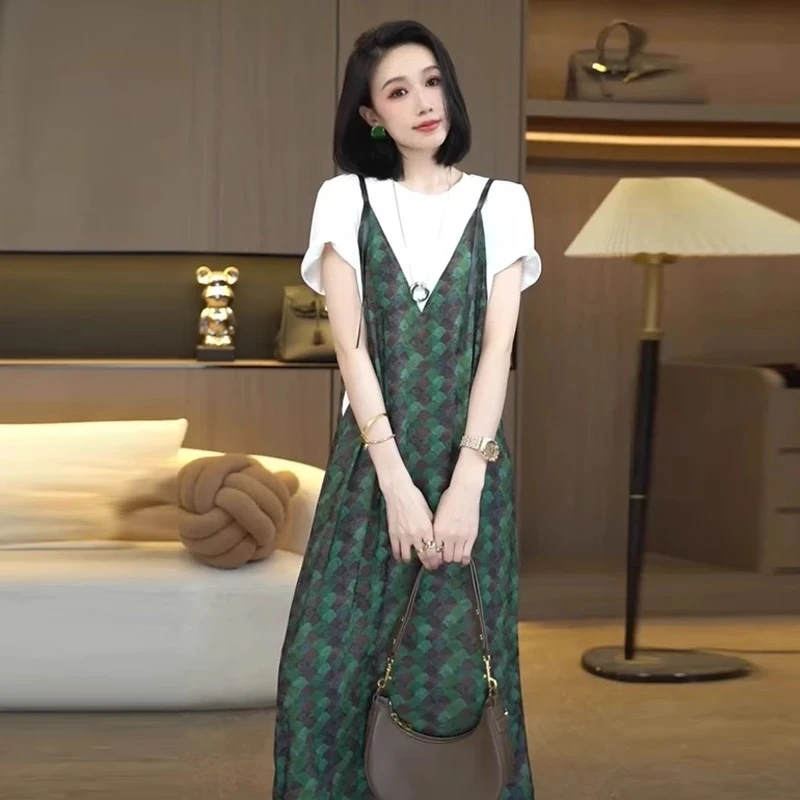 显瘦中长款过膝气质假两件背带裙连衣裙女2025夏新款时髦洋气宽松