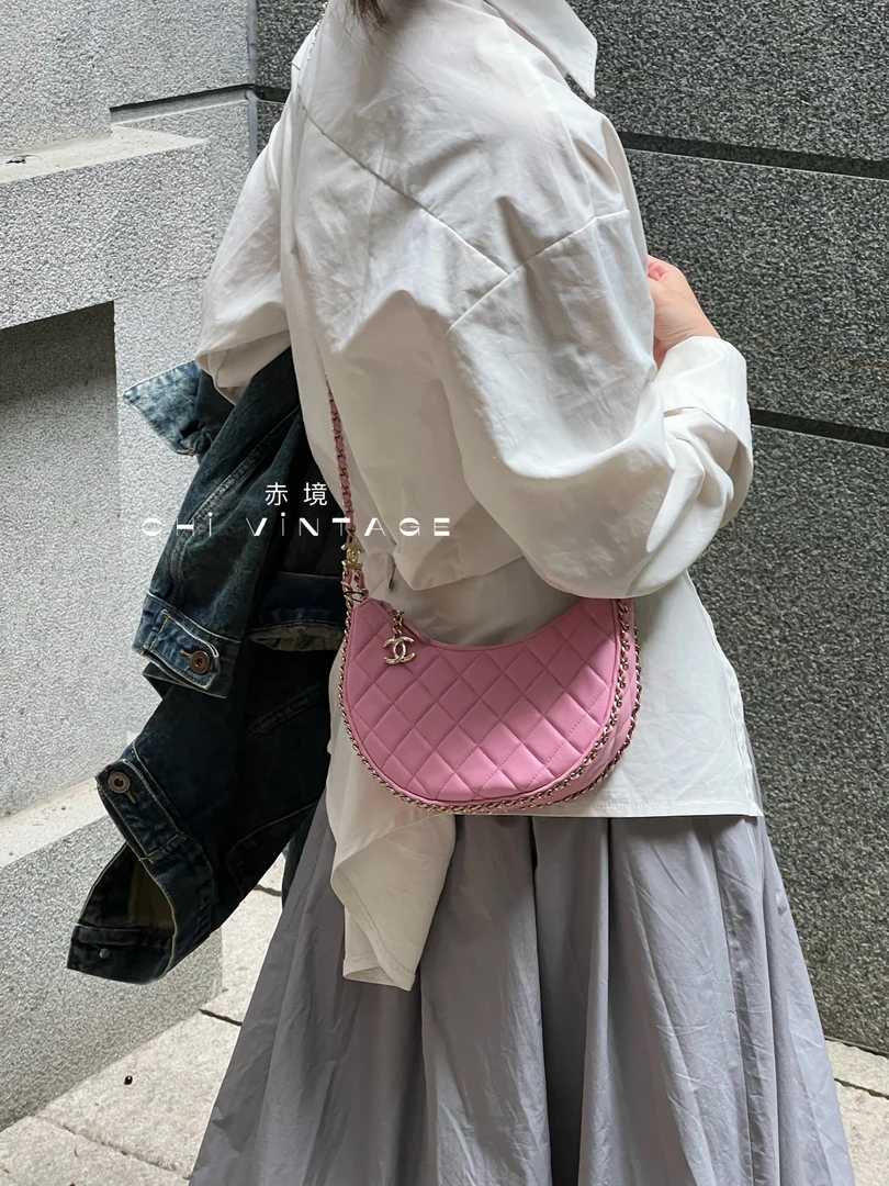 95新 Chanel/香奈儿 6674 粉金23P羊皮月牙单肩包芯片款