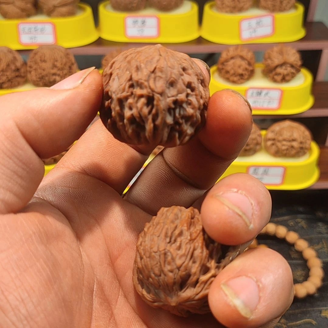 因***狗文玩核桃把件磨盘37