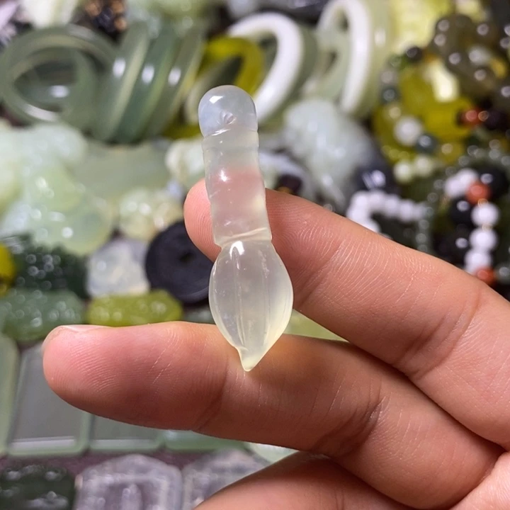 岫玉岫玉挂件 未镶嵌