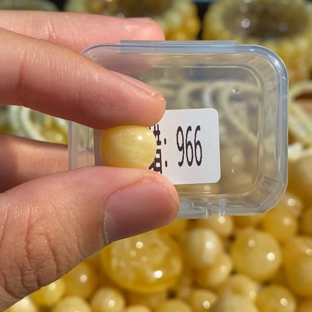 琥珀未镶嵌珠宝奇石966