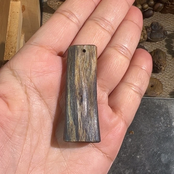 吊坠沉香紫棋楠沉香吊坠4.3克