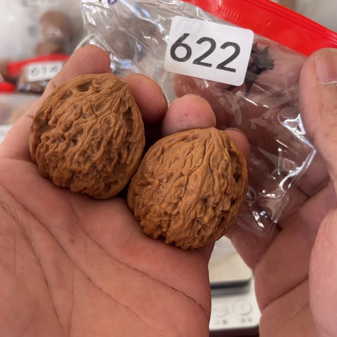 吊坠文玩核桃南疆38