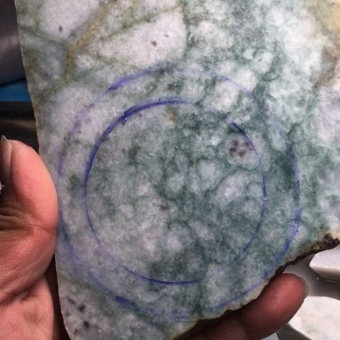 翡翠散珠天然翡翠手镯定制飘花