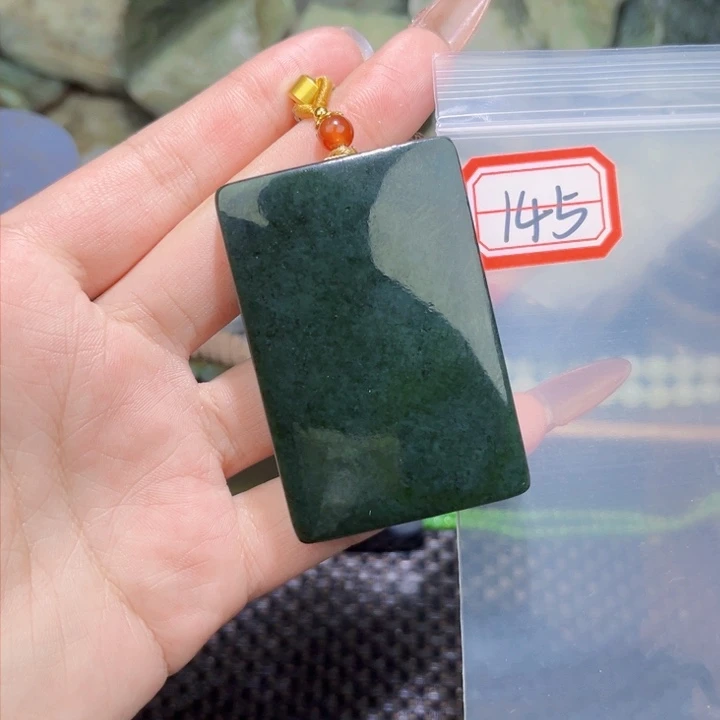 和田玉和田玉边角料随机发未镶嵌