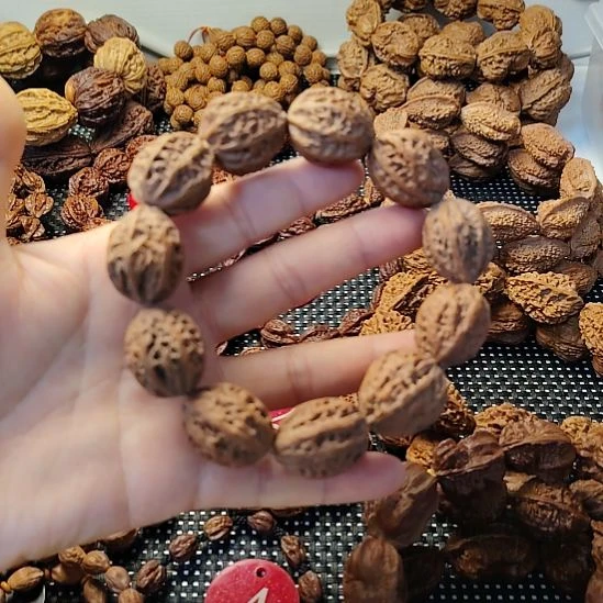 吊坠文玩核桃红蚂蚁球