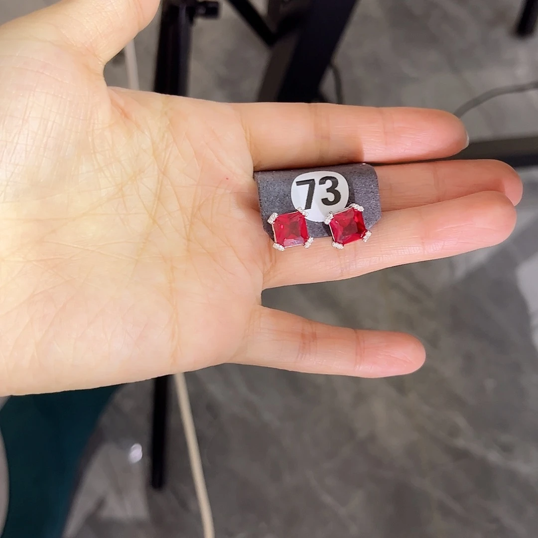 银S925镶嵌耳饰红宝石