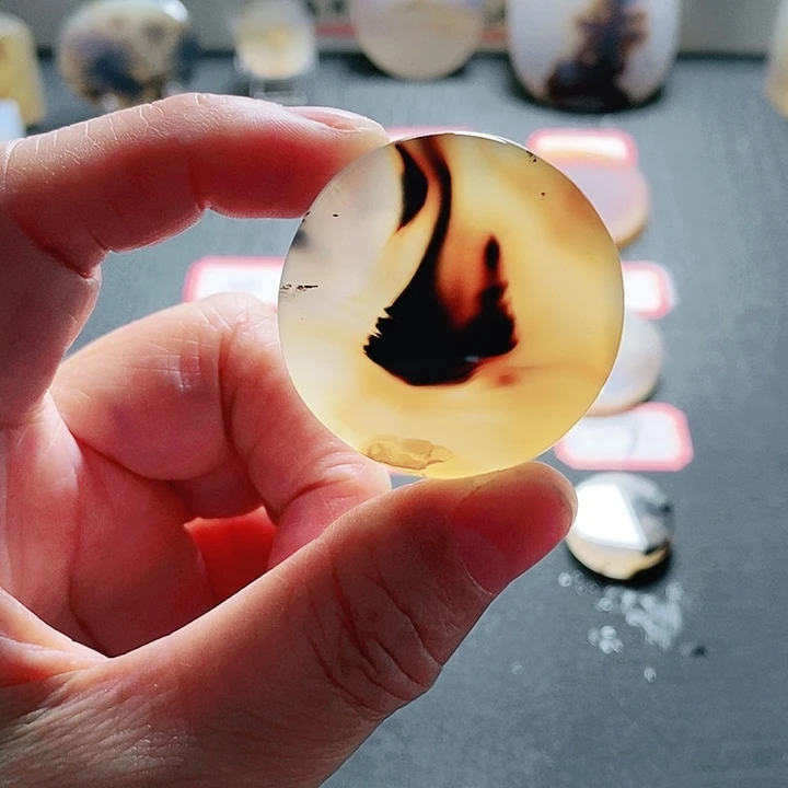 玛瑙/玉髓颈饰未镶嵌陈*玺