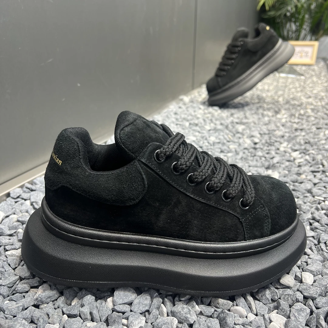 男鞋2025秋冬新款厚底增高复古时尚百搭休闲鞋翻毛皮真皮高级感潮