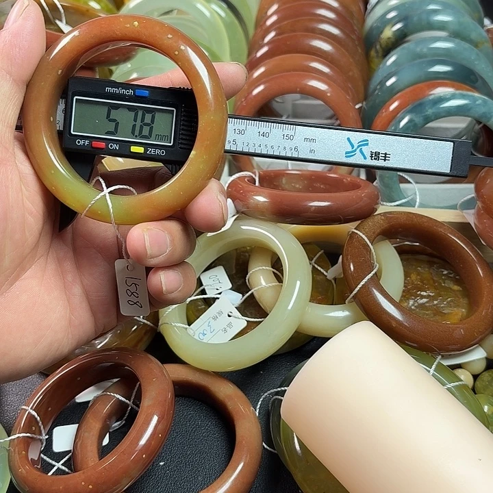 蛇纹石玉合金手镯