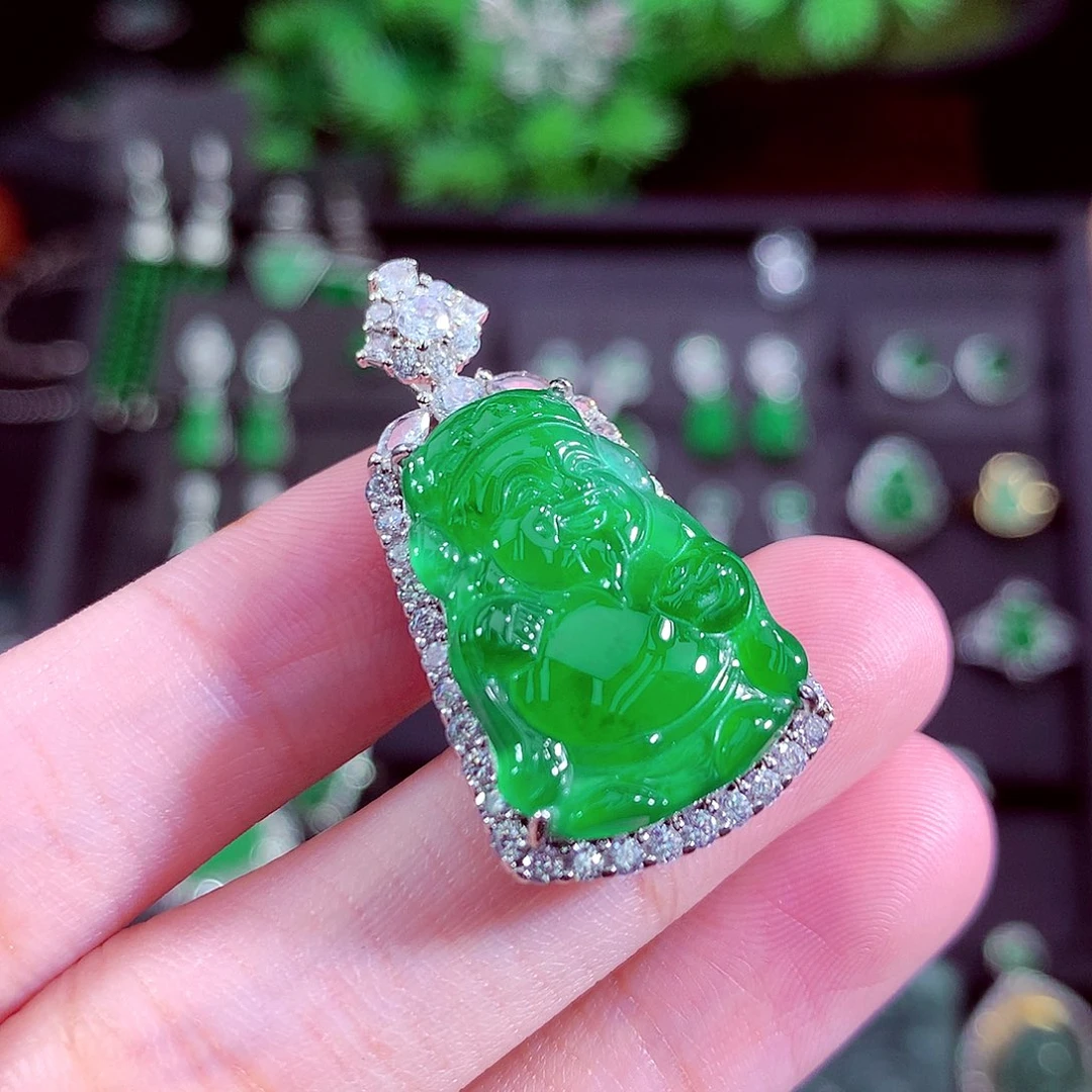 颈饰未镶嵌翡翠天然