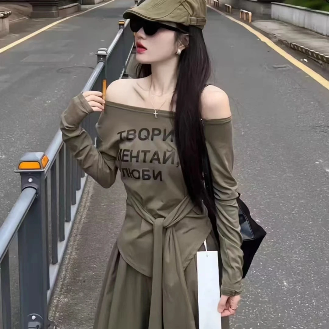 叮叮家【美式辣妹】字母印花斜肩绑带上衣+时尚阔腿裤套装