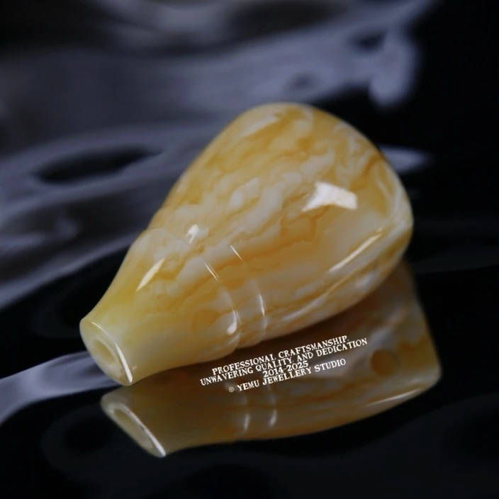 对孔12.3毫米千层虎纹精工一体三通 一物一拍 天然俄料琥珀蜜蜡