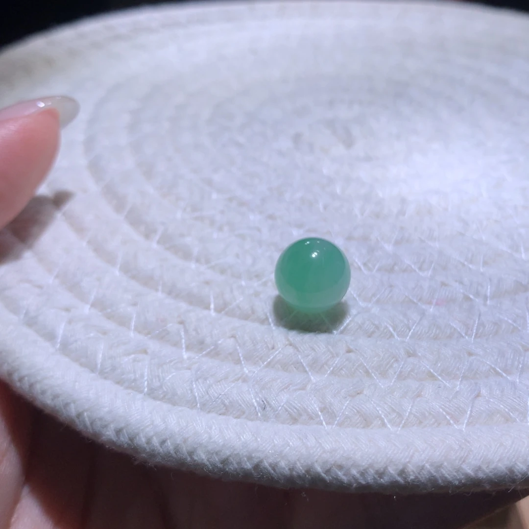 散珠翡翠特价甜阳绿卡11.4
