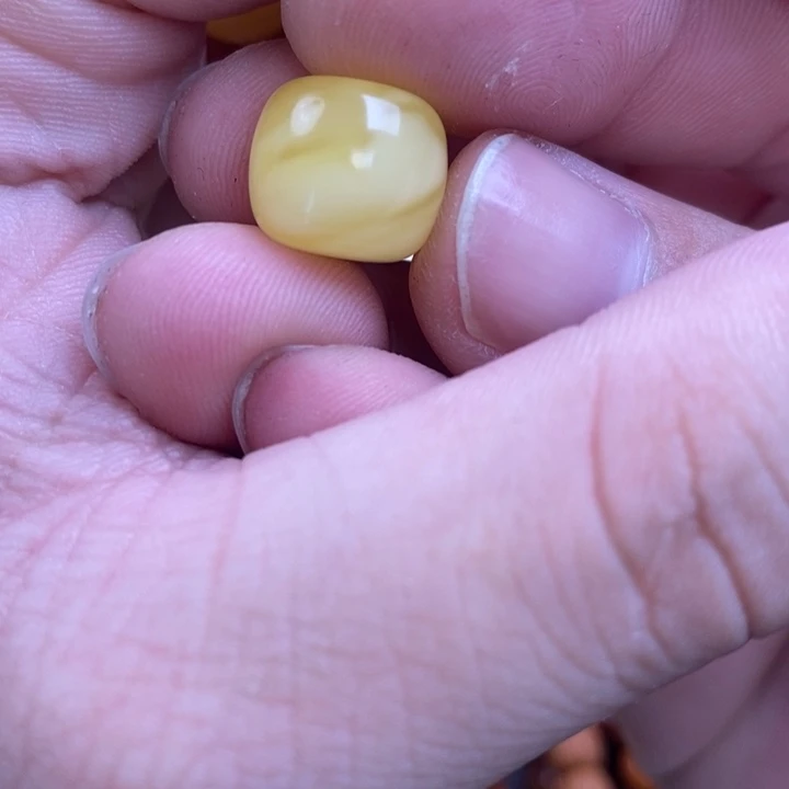 蜜蜡裸石未镶嵌d****e配饰
