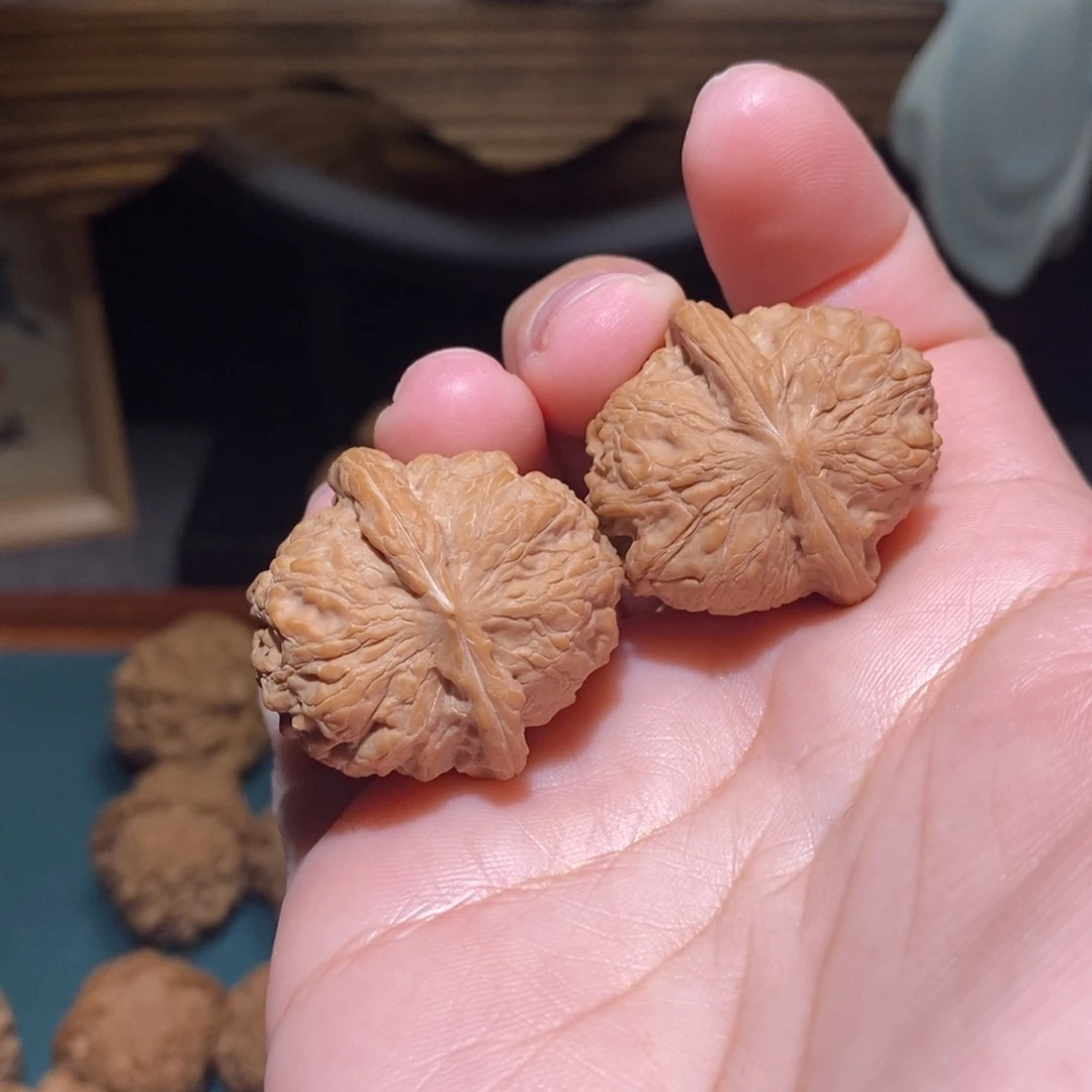 文玩核桃吊坠30方吨