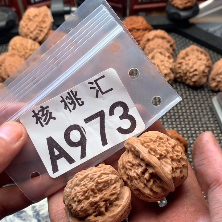 吊坠文玩核桃金麒麟