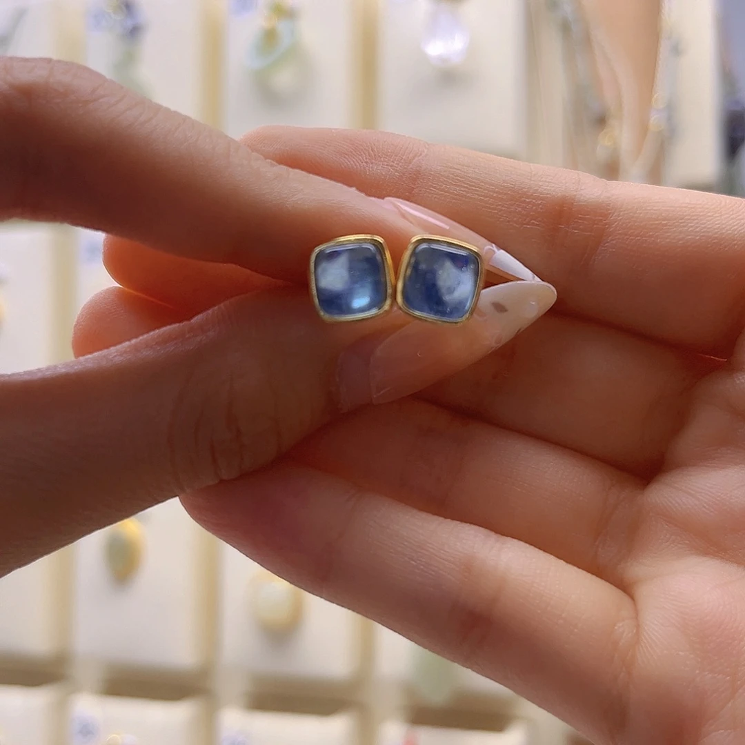 海蓝宝石耳钉银S925镀金镶嵌悠*