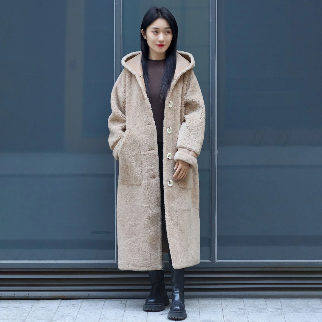 初晓2024年冬季新款女士皮毛一体外套 白色驼色 时尚休闲 428