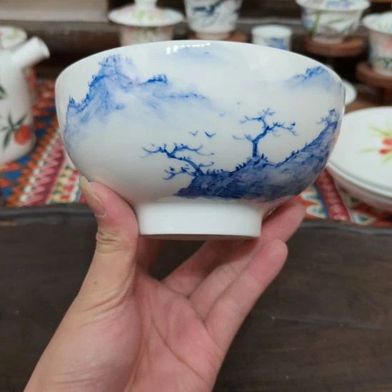 摆件陶瓷景德镇手工手绘高温瓷器