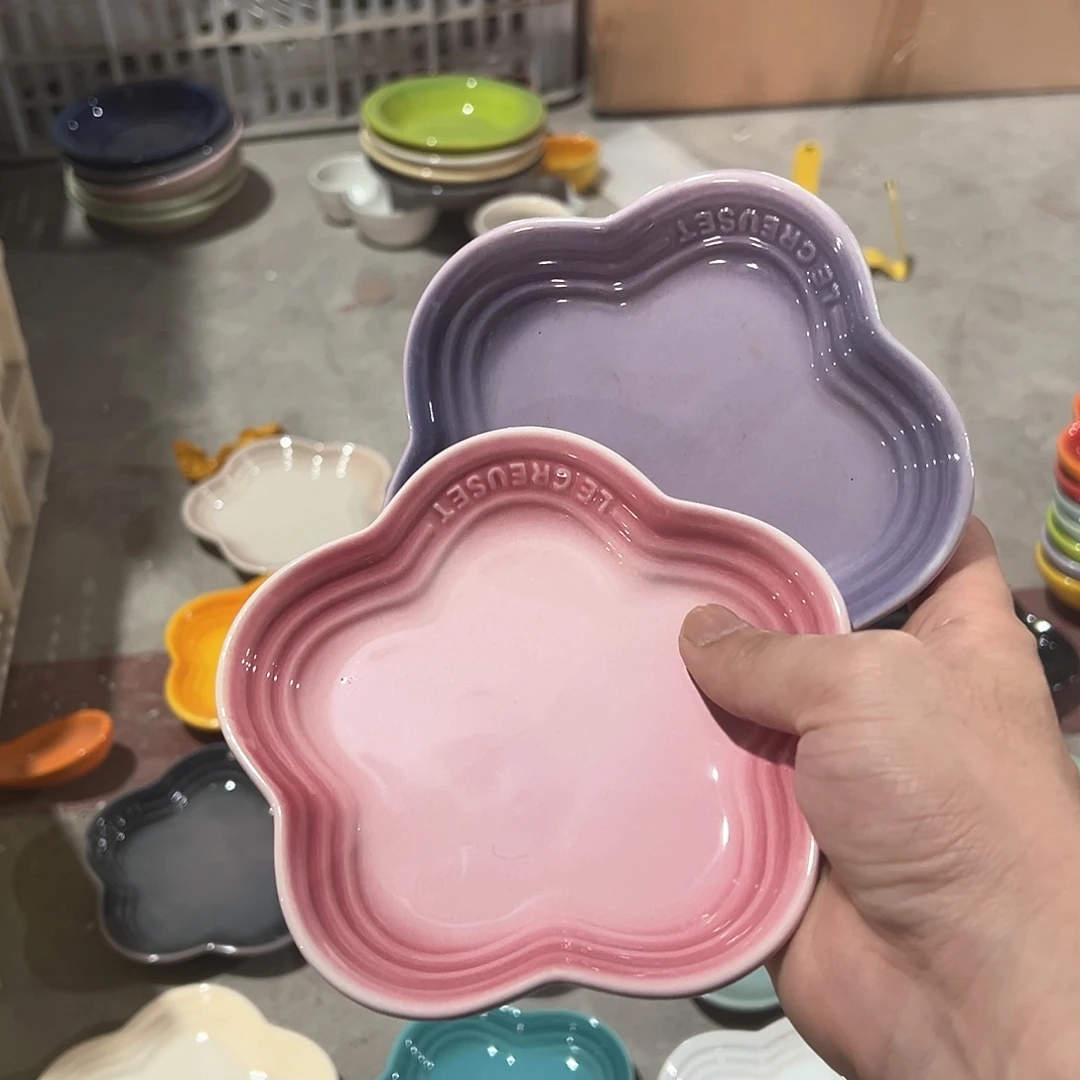 陶瓷 小梅花碟 浅粉 浅紫色色色色