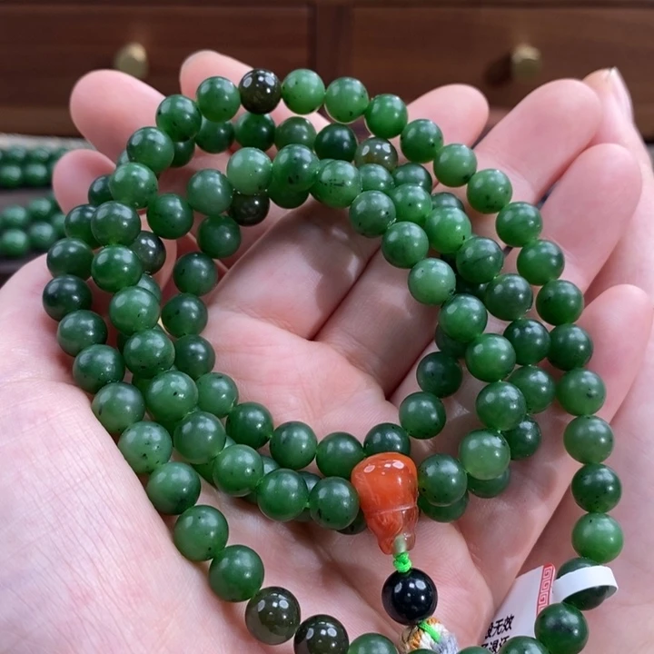 和田玉未镶嵌颈饰凉*?