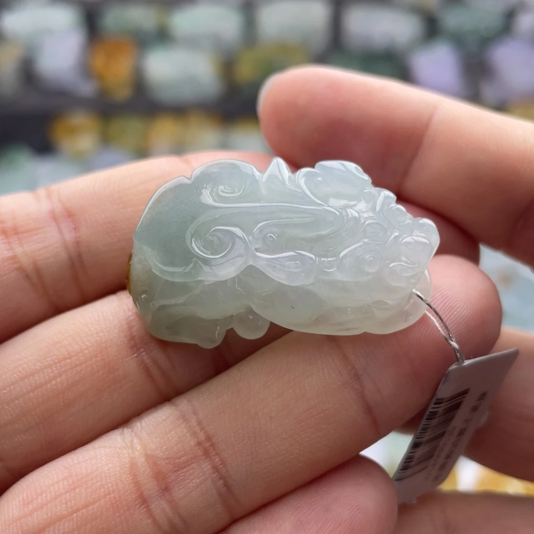 翡翠颈饰未镶嵌貔貅