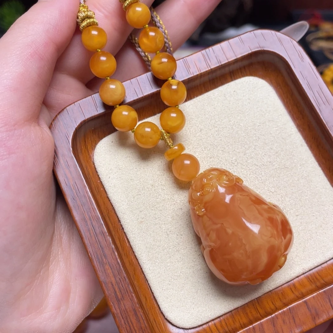 未镶嵌颈饰蜜蜡项链