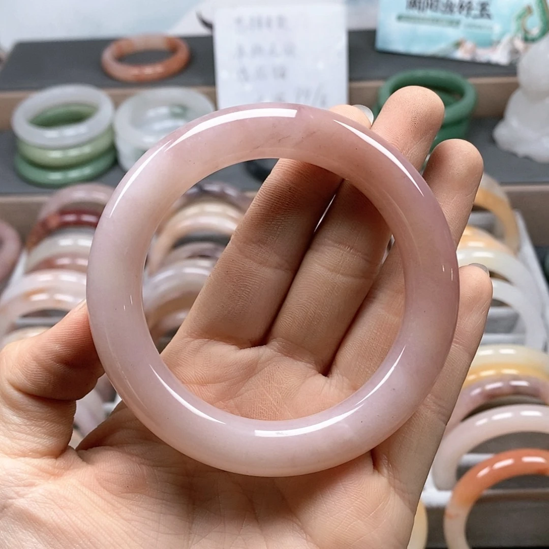 【闪购商品】石英质玉手镯未镶嵌曦*