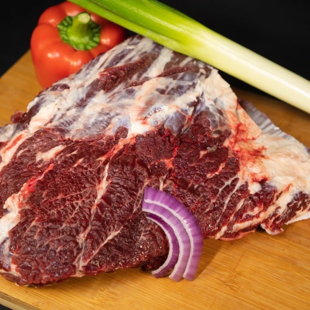 ［牛胸］广南高峰牛 生态放养 土黄牛