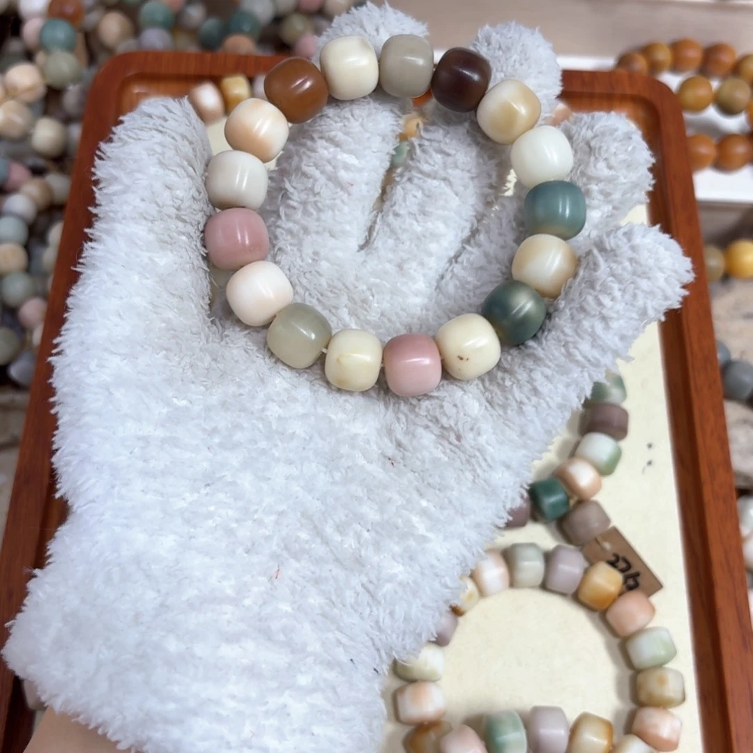 白玉菩提吊坠瑕疵8阿巴阿巴阿巴