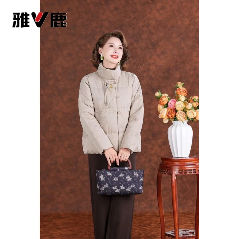 雅鹿优选中老年妈妈装羽绒服女2025新款加厚保暖大码宽松奶奶冬装