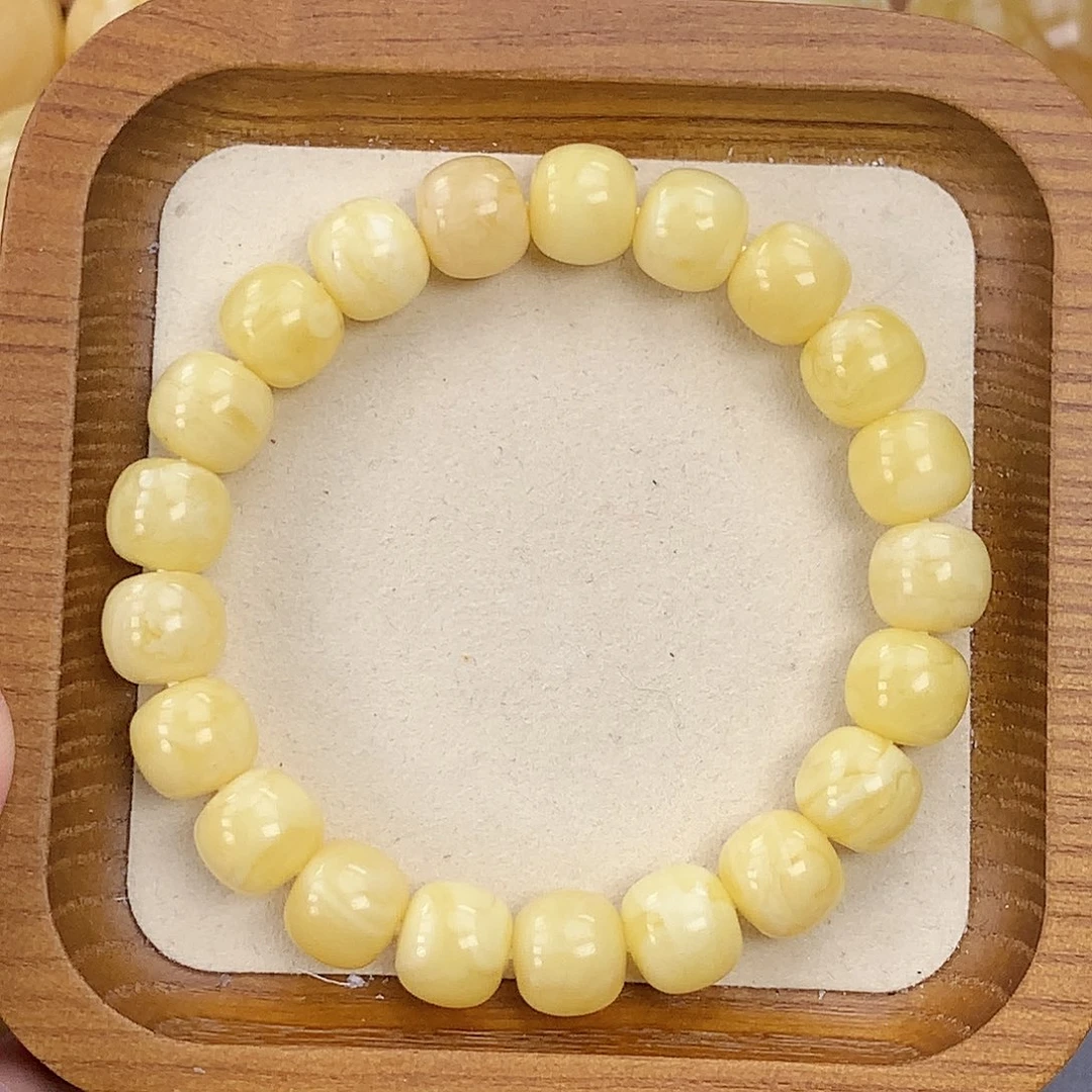 蜜蜡未镶嵌珠宝奇石10