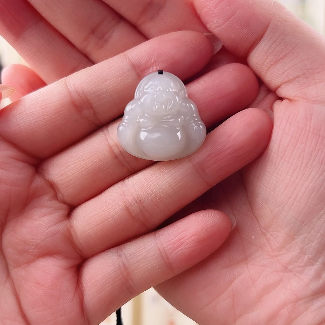 和田玉未镶嵌吊坠(赠链)小**笑