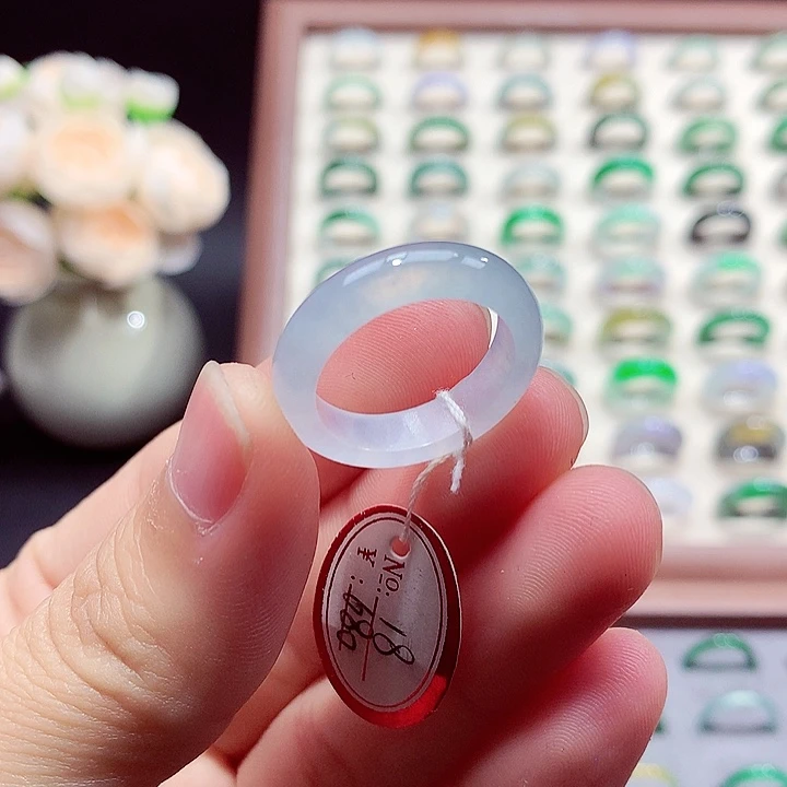 翡翠未镶嵌戒指18号