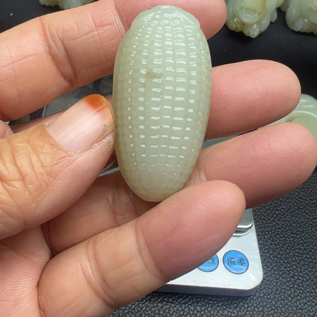 和田玉（糖玉）未镶嵌吊坠(不含链)