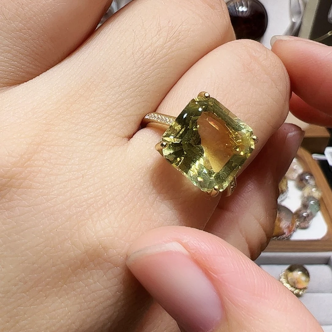 张***卓银S925镶嵌珠宝半成品水晶