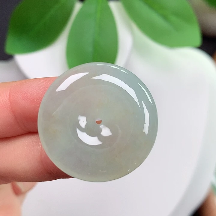 翡翠未镶嵌颈饰平安扣 27.6x6.0mm