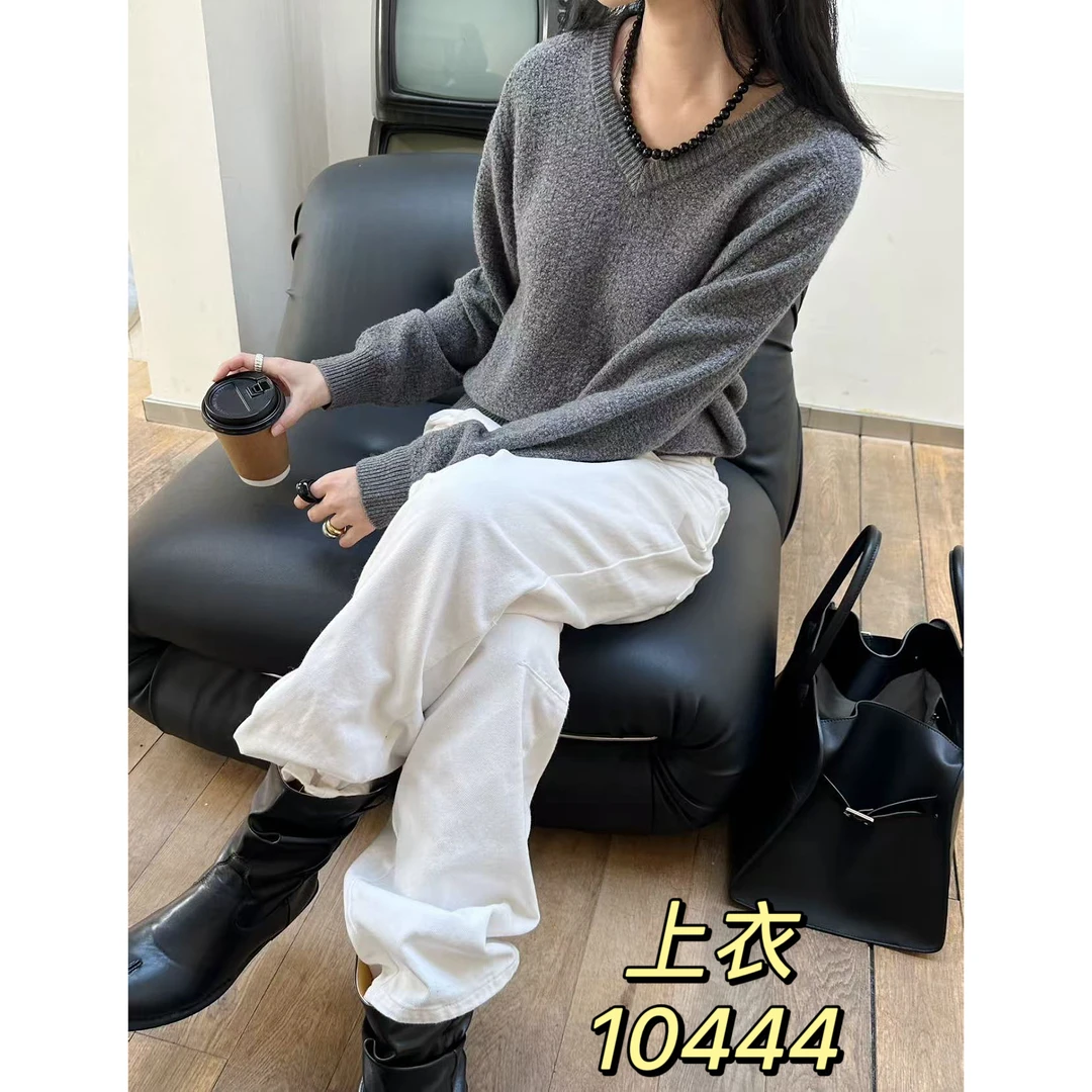 10444（部分无水洗唛，介意慎拍） SANFAN新款针织衫