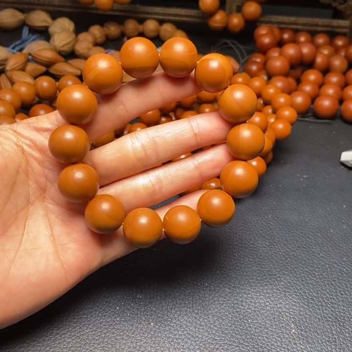 橄榄核吊坠1.65尺寸铁核小孔全品