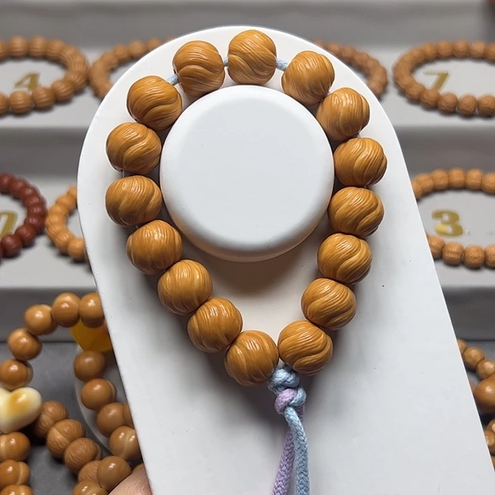 M****手串猴头核桃16卷卷酥