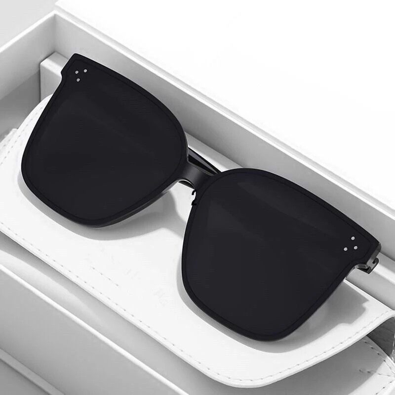 爆款时尚防紫外线气质太阳眼镜潮流个性网红男女通用百搭墨镜瘦脸