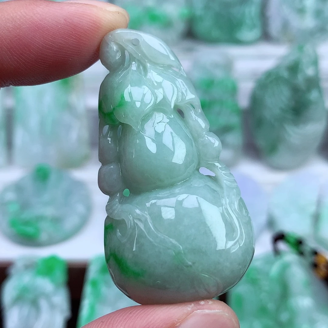 翡翠未镶嵌颈饰翡翠吊坠