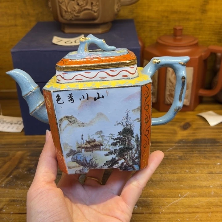 紫砂壶等艺术精品