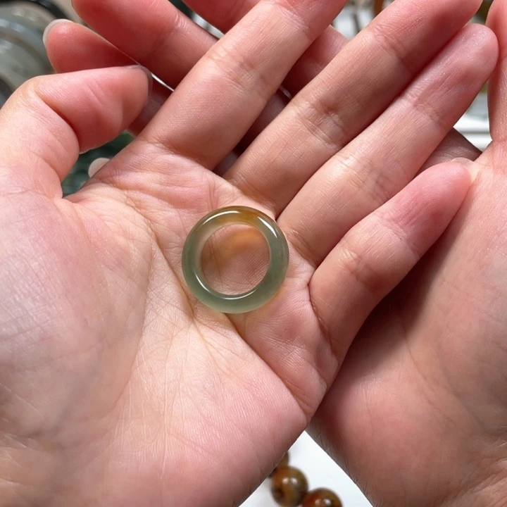蛇纹石玉未镶嵌戒指晔*华