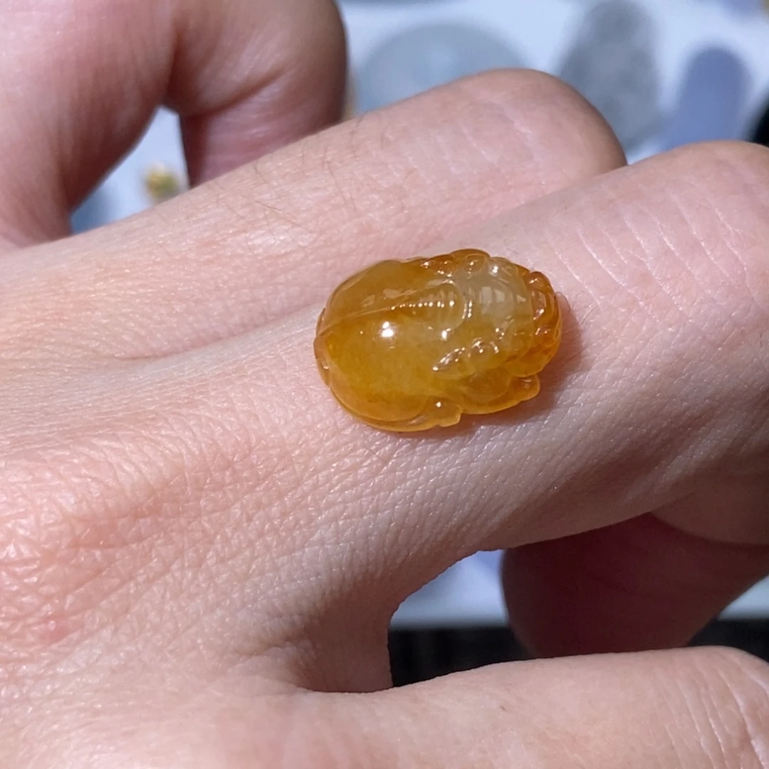 定制翡翠未镶嵌翡翠14×10.5×5.7