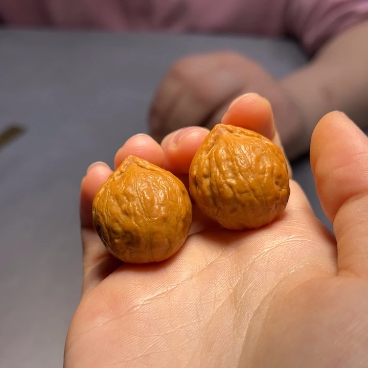 文玩核桃把件奶豆723