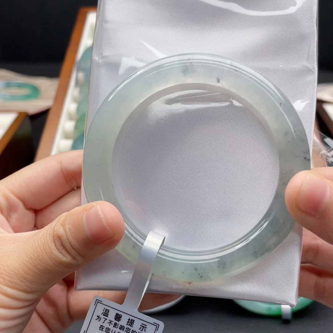 翡翠未镶嵌手镯56冰乌鸡