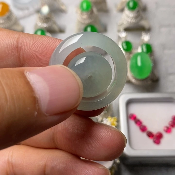 未镶嵌定制翡翠冰晴18.5mm